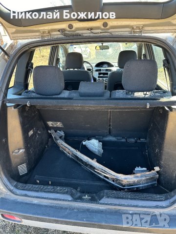 Продавам Хюндай Матрикс 1.6-90 коня НА ЧАСТИ, снимка 9 - Автомобили и джипове - 43057954