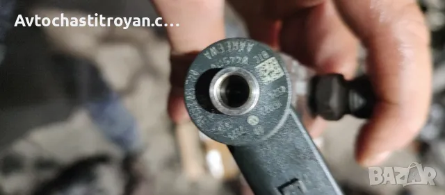 Комплект дюзи, помпа и рел Skoda Octavia VRS 184hp - 04L 130 277 AE, снимка 10 - Части - 49767302