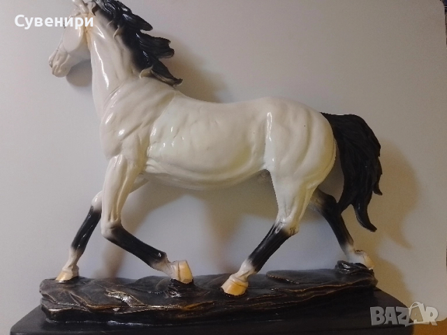 статуетка кон-бял