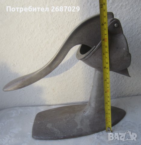 ръчна сокоизтисквачка алуминий, метал, преса, антика, инструмент за кухня, здрав, снимка 10 - Антикварни и старинни предмети - 39474543