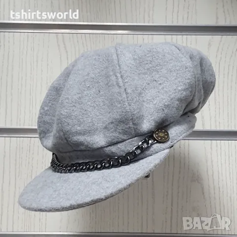 Нова зимна дамска шапка baker boy със синджир в сив цвят, снимка 2 - Шапки - 48186320
