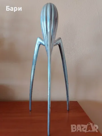 Дизайнерска сокоизстисквачка на Alessi Starck-Италия , снимка 4 - Други ценни предмети - 49965711