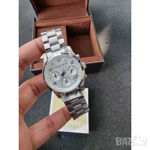 Michael Kors MK5076 Runway Chronograph, снимка 4 - Дамски - 47393926