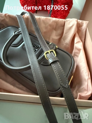 Оригинална кожена чанта Miu Miu Arcadie, снимка 7 - Чанти - 52875371