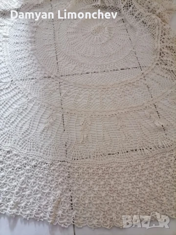 Ръчно плетена покривка за кръгла маса , снимка 4 - Покривки за маси - 40467988