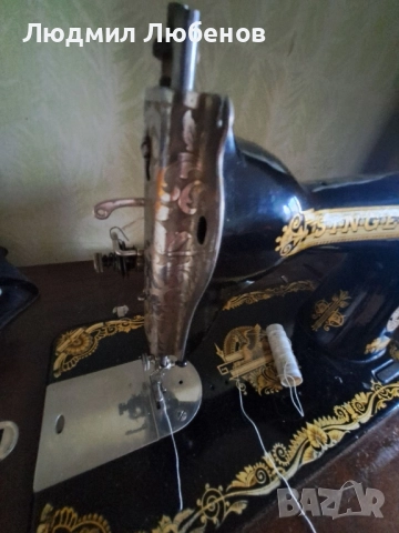 Стара шевна машина с маса Singer, снимка 6 - Други ценни предмети - 52150046