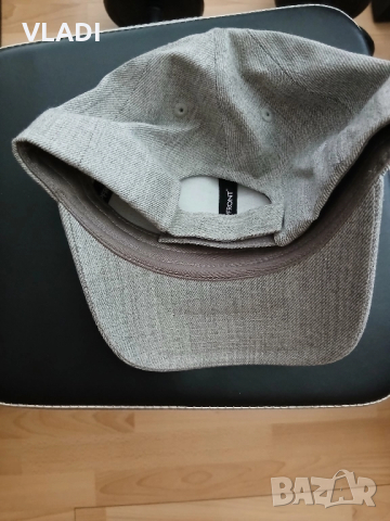 Шапка Upfront, снимка 3 - Шапки - 42316062