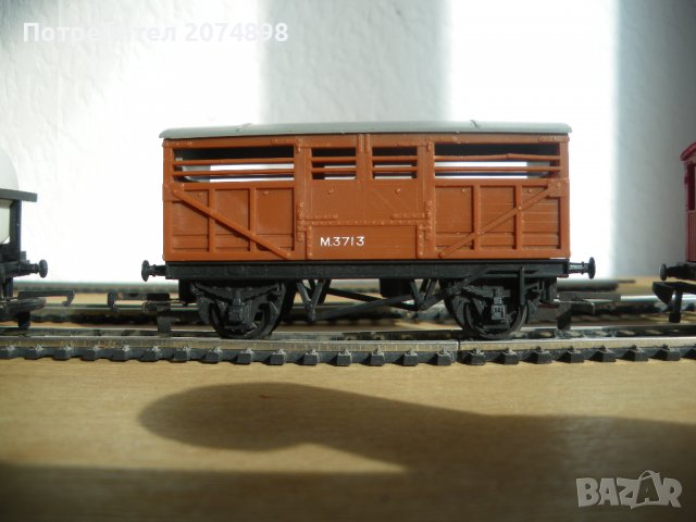 Двуосни вагони Хорнби, мащаб НО 1:87, снимка 2 - Колекции - 38781501