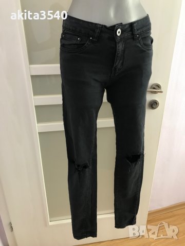 Черни панталони със скъсани колене, снимка 3 - Панталони - 37460246