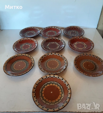 Български битови керамични чиний купи и капаци
