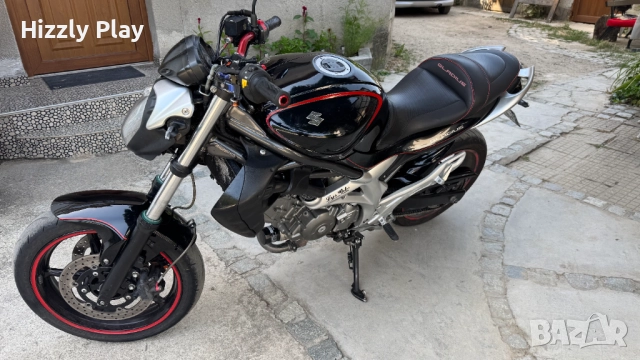 SUZUKI GLADIUS (650cc) - 2010, снимка 3 - Мотоциклети и мототехника - 51541883