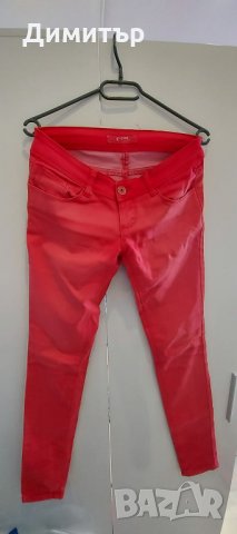Дамски червени дънки, снимка 3 - Дънки - 30916618