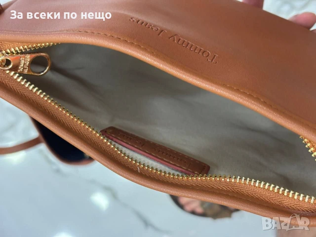 Tommy Hilfiger Дамска Чанта Томи Хилфигер - Налични Различни Цветове Код E738, снимка 6 - Чанти - 51281211