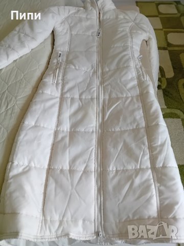 Чудесно  бяло дълго, топло яке, с,м размер , снимка 1 - Якета - 42958929