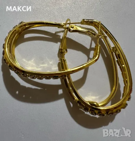 Модерни стилни овални обеци с бели кристали в златисто, снимка 2 - Обеци - 47868328