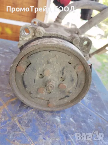 Компресор климатик Мерцедес W202 C180 Ц180 Mercedes С180 SD7H15, снимка 2 - Части - 50141383