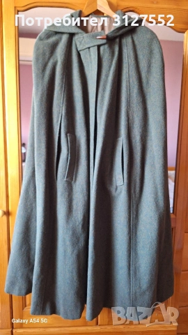 вълнено палто тип пелерина/пончо