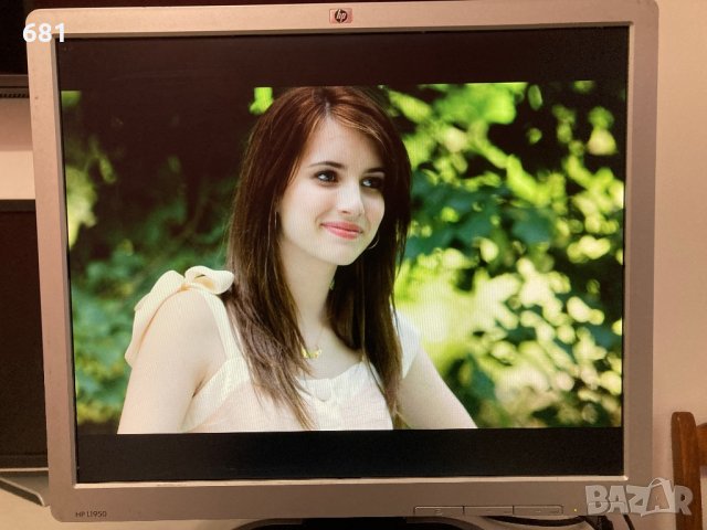 Монитор HP 19 инча, снимка 5 - Монитори - 35173854
