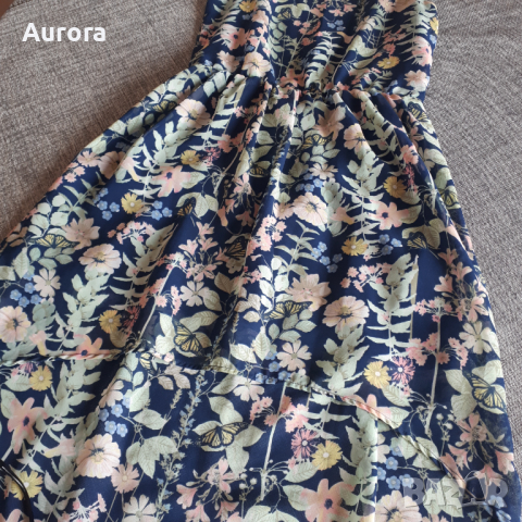 H&M ефектна рокля, 8- 9 год., като нова