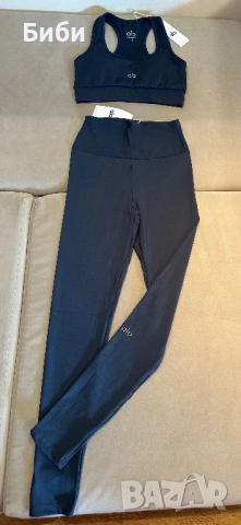 Alo сет за пилатес/йога/фитнес +подарък чорапки, снимка 2 - Спортни екипи - 53578397