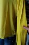 РАЗПРОДАЖБА Жълта риза/блуза с метален аксесоар на деколтето, снимка 2