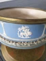 Wedgwood Jasperware 16см/син яспис/стара английска порцеланова кутия-бижутерка с бронзов капак, снимка 6