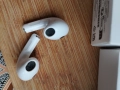 Безжични слушалки от марката Apple, модел Airpods., снимка 1