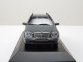 Mercedes C-Klasse T-Modell S203 Kombi 2001 - мащаб 1:43 Maxichamps моделът е нов в PVC дисплей-кейс, снимка 15