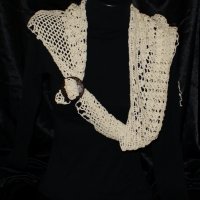 Ръчно плетен на една кука шал /плетиво подарък hand made/, снимка 3 - Шалове - 35141588