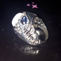 Дамски пръстен със сребърно покритие S925 - млечно бял камък и сини кристали, снимка 4 - Пръстени - 27525342