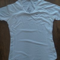 nike - страхотна дамска тениска, снимка 2 - Тениски - 33527471