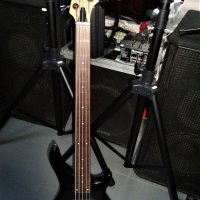 Stagg 5str.frettless bass, снимка 1 - Китари - 28557110