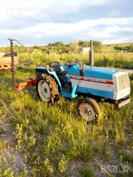 Трактор, миксер и косачка, снимка 1