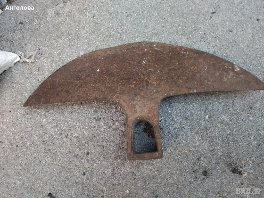 Мотика, снимка 1