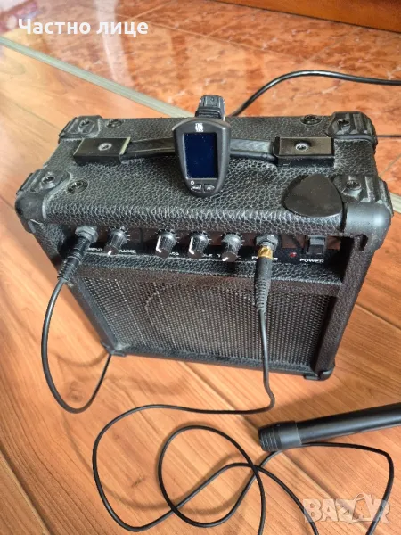 Усилвател за електрическа китара + Слушалки, снимка 1