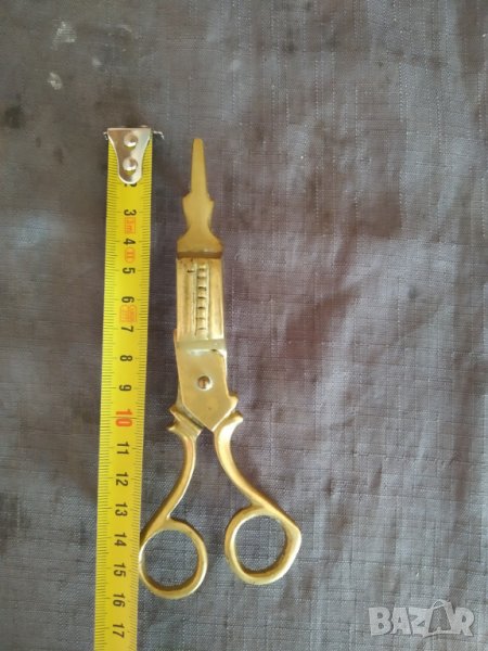 бароков гасител за свещи от месинг, снимка 1