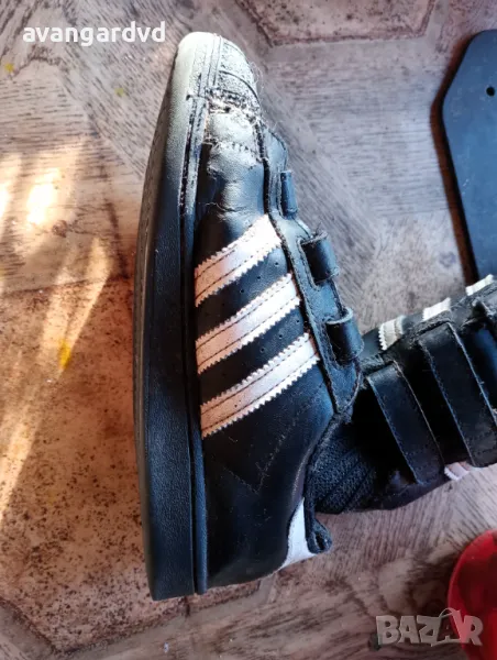 Детски маратонки Adidas, снимка 1