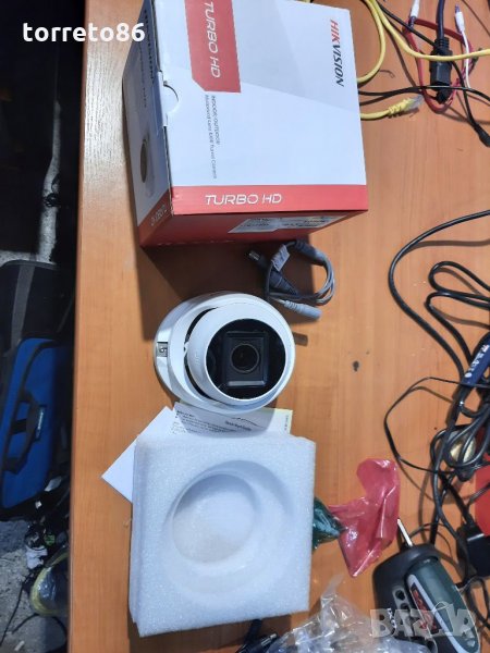 Продавам моторизирани камери Hikvision ds-2ce79d0t-it3zf 2mp 1080p 70 exir , снимка 1