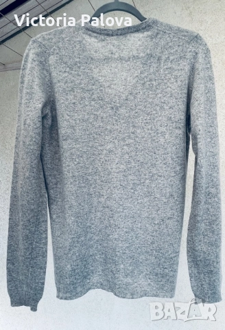 Топъл пуловер BENETTON 100% чиста virgin wool , снимка 8 - Блузи с дълъг ръкав и пуловери - 52477569