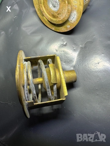 ТЕРМОСТАТ МОСКВИЧ 412 НОВ ОРИГИНАЛЕН, снимка 2 - Части - 53044719