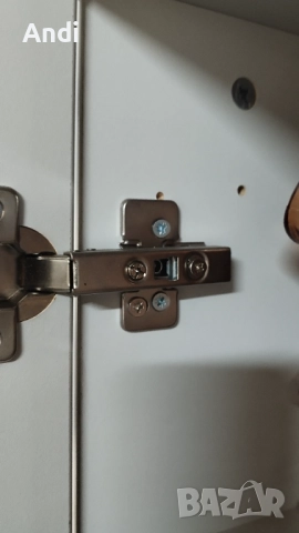 Гардероб с две врати - Офис шкаф 100/40/198 с ключалки, снимка 11 - Шкафове и рафтове - 52818859