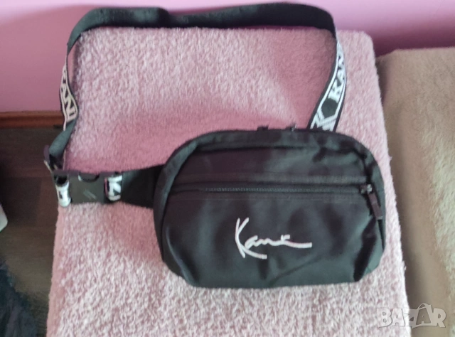 Оригинална чантичка Karl Kani Signature - за кръст/гърди
