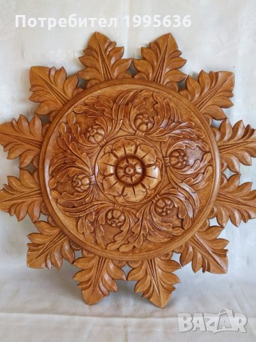 Дърворезба, розета (слънце) за таван