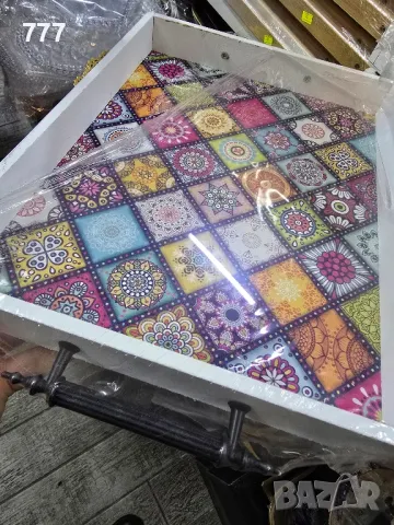 подноси , снимка 2 - Аксесоари за кухня - 48214521