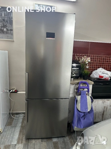 Хладилник с фризер BOSCH нов във гаранция, снимка 3 - Хладилници - 53065838