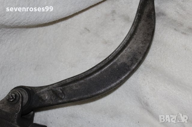 носач преден долен ляв десен Jaguar XF 2.7d 2010, снимка 5 - Части - 28418470