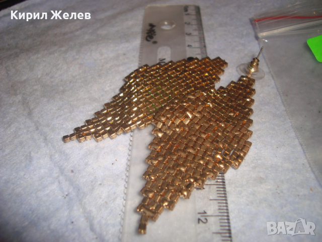 СТАРИ КРИСТАЛНИ ОБЕЦИ с ПОЗЛАТА ЕДНАТА за МАТЕРИАЛ РЕМОНТ , снимка 3 - Обеци - 36541409