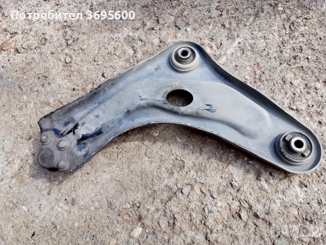 Peugeot 207 Пежо 207 ляв десен носач носачи, снимка 4 - Части - 51715140