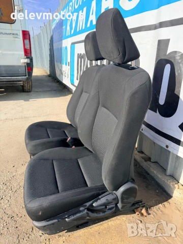 Предни седалки от Toyota Corolla 1.6i Valvematic Comfort, 132 ph., engine 1ZRV, 6 sp., 2015, euro 5B, снимка 8 - Аксесоари и консумативи - 53602592