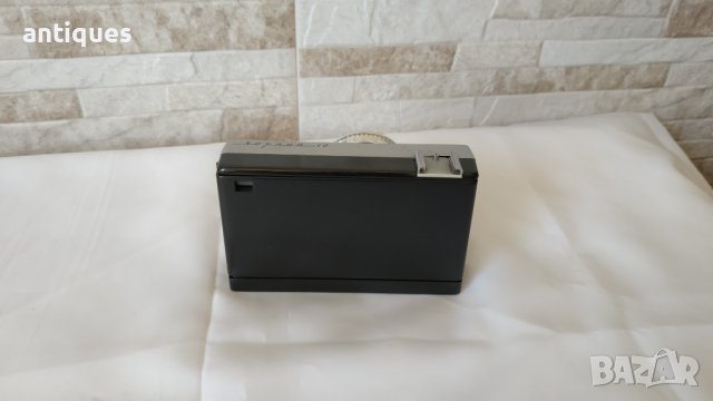 Стар механичен фотоапарат Зоркий 10 - СССР, снимка 6 - Антикварни и старинни предмети - 35675234